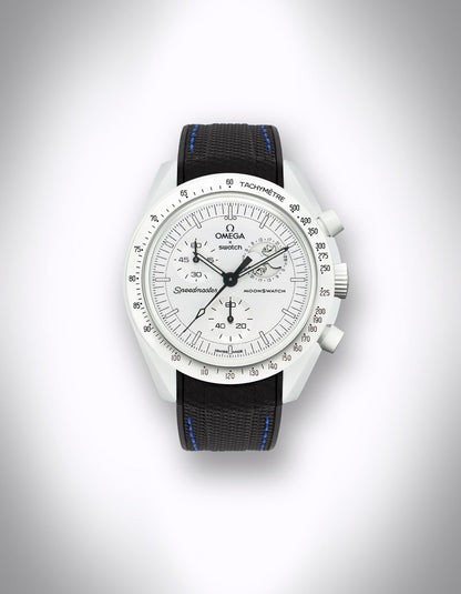 Kautschuk-Uhrenarmband für OMEGA X Swatch Speedmaster MoonSwatch – 20 mm, Curved, blaue Nähte, Schwarz